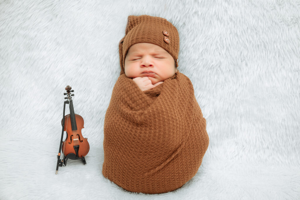 best newborn , baby, maternity & kid photographer in India