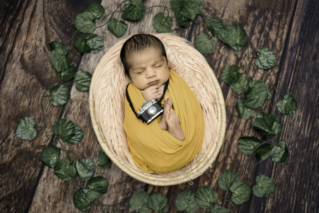 Best Newborn , Baby, Maternity ,& Kid Photographer in India