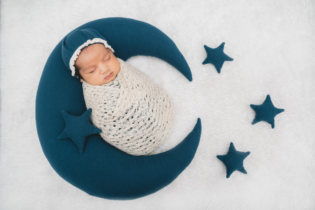 Best Newborn , Baby, Maternity ,& Kid Photographer in India