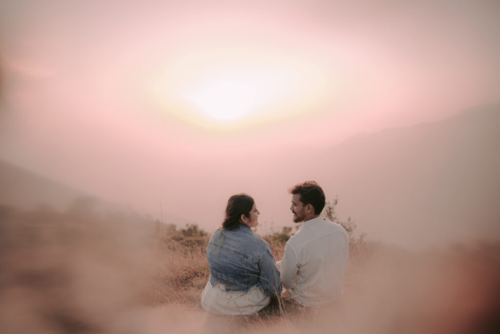 PRE WEDDING COUPLE PHOTOSHOOT IN INDIA 